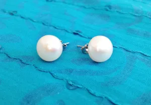925 Sterling Silver and Pink Natural Freshwater Pearls Earrings- Studs