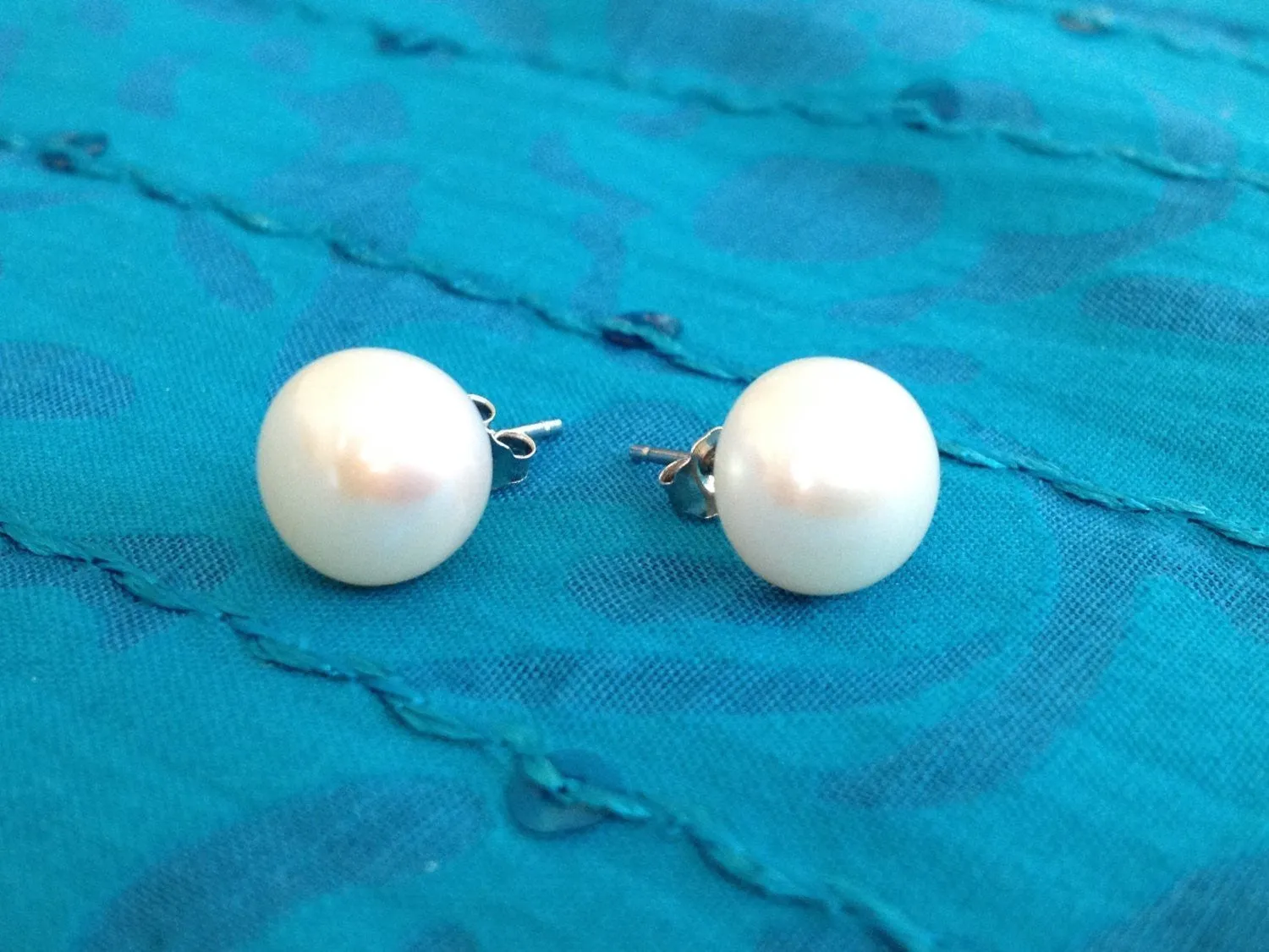 925 Sterling Silver and Pink Natural Freshwater Pearls Earrings- Studs