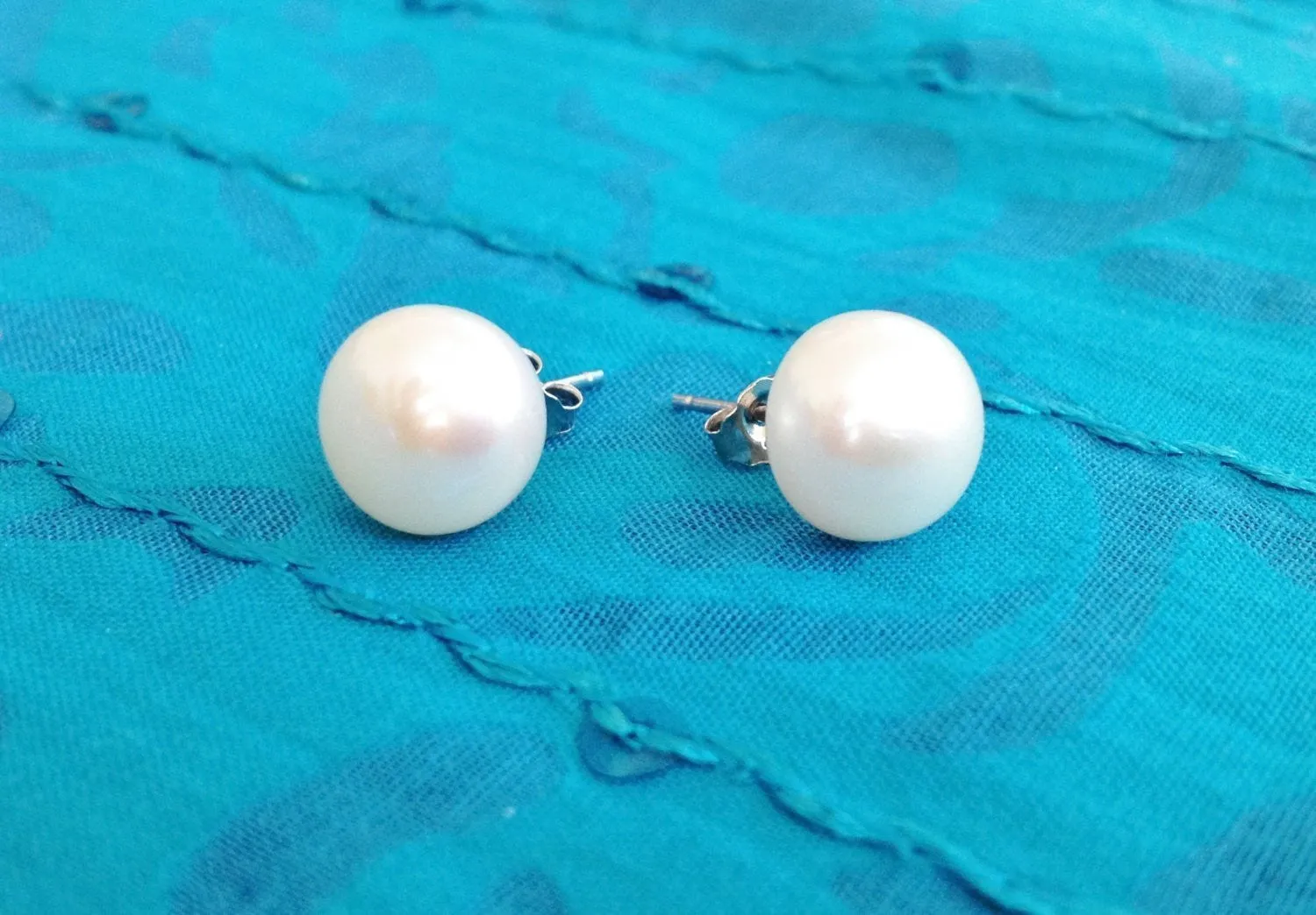 925 Sterling Silver and Pink Natural Freshwater Pearls Earrings- Studs
