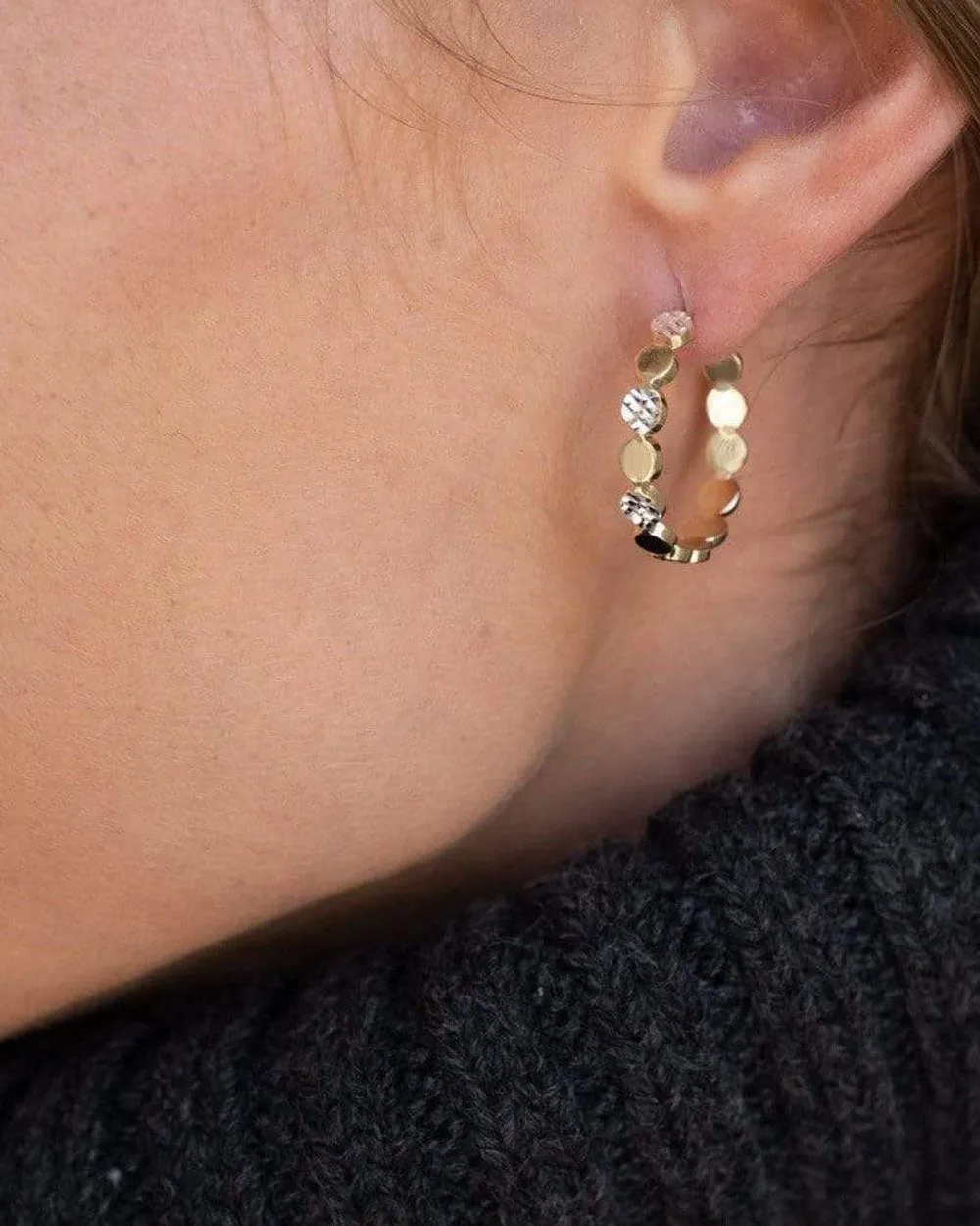 Bea 1” Two Tone Hoop Earrings