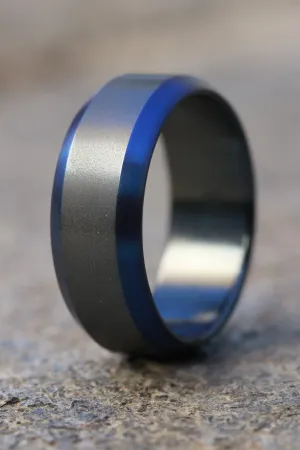 Black titanium ring 8mm wide blue / black chamfered titanium ring