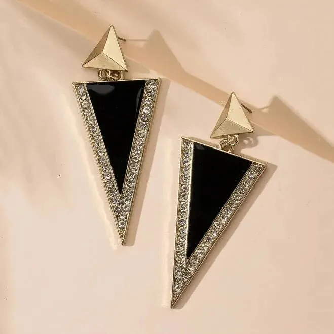 Black Triangle Long Dangle Earring for Women Punk Fashion Gift Ladies Accessories Pendant Earrings Korean Earrings 2023