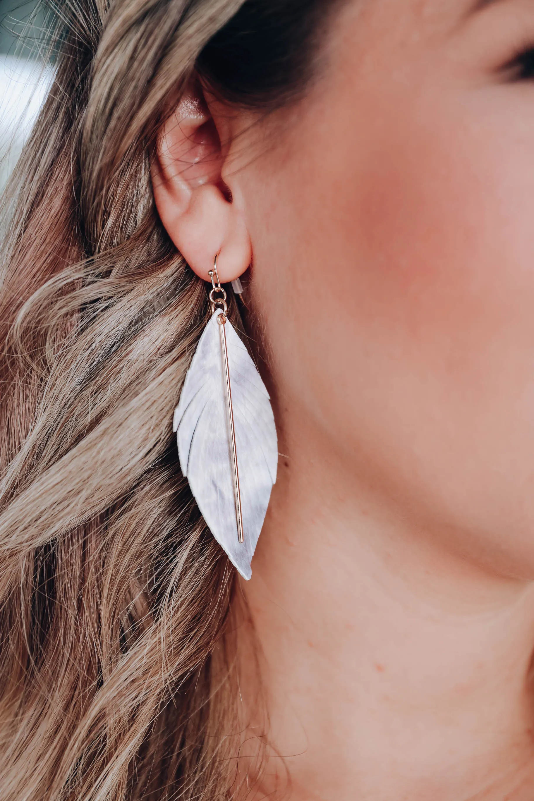 Brooklyn Feather Earrings - Grey