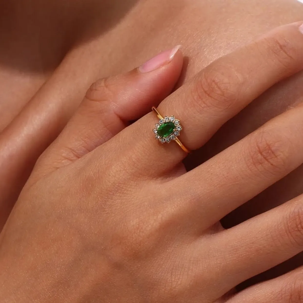CINQ - CHOICE OF FIVE ADJUSTABLE  CUBIC ZIRCONIA WATERPROOF 18K GOLD RINGS