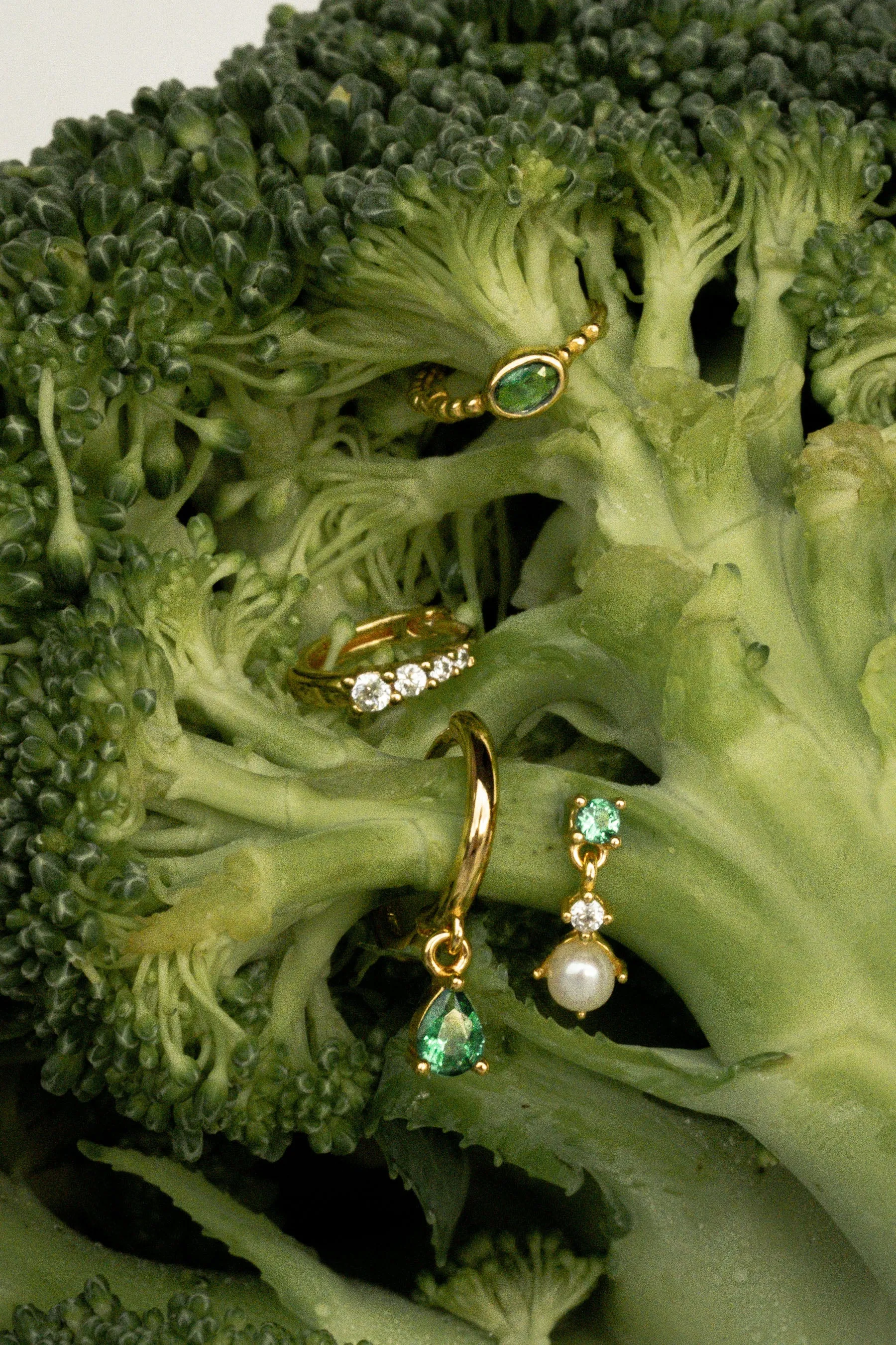 Clio Emerald Earrings Set