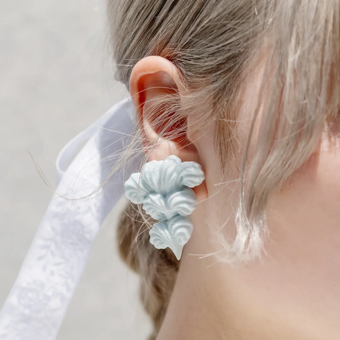 Elegant Buttercream Clip-On Earring (Blue / Single)【Japan Jewelry】