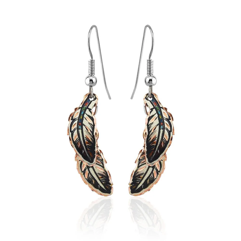 Feather design earrings