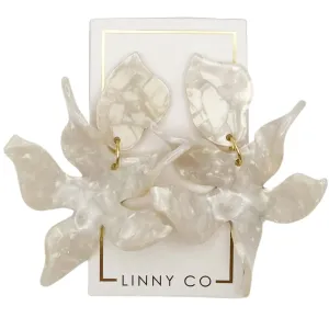Flora- Pearl White Earrings