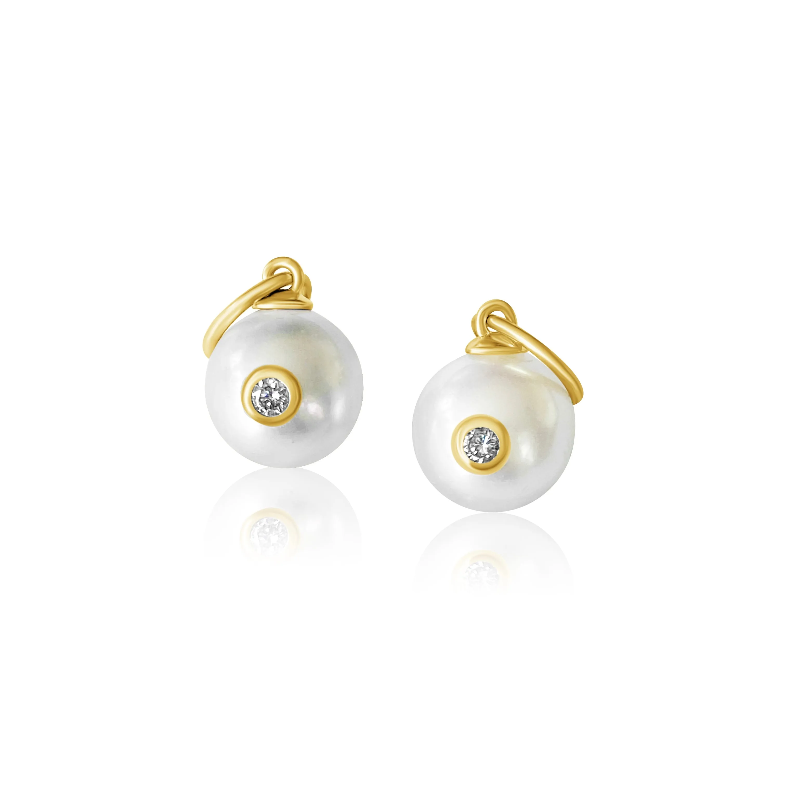Freshwater Pearl with Diamond Charm