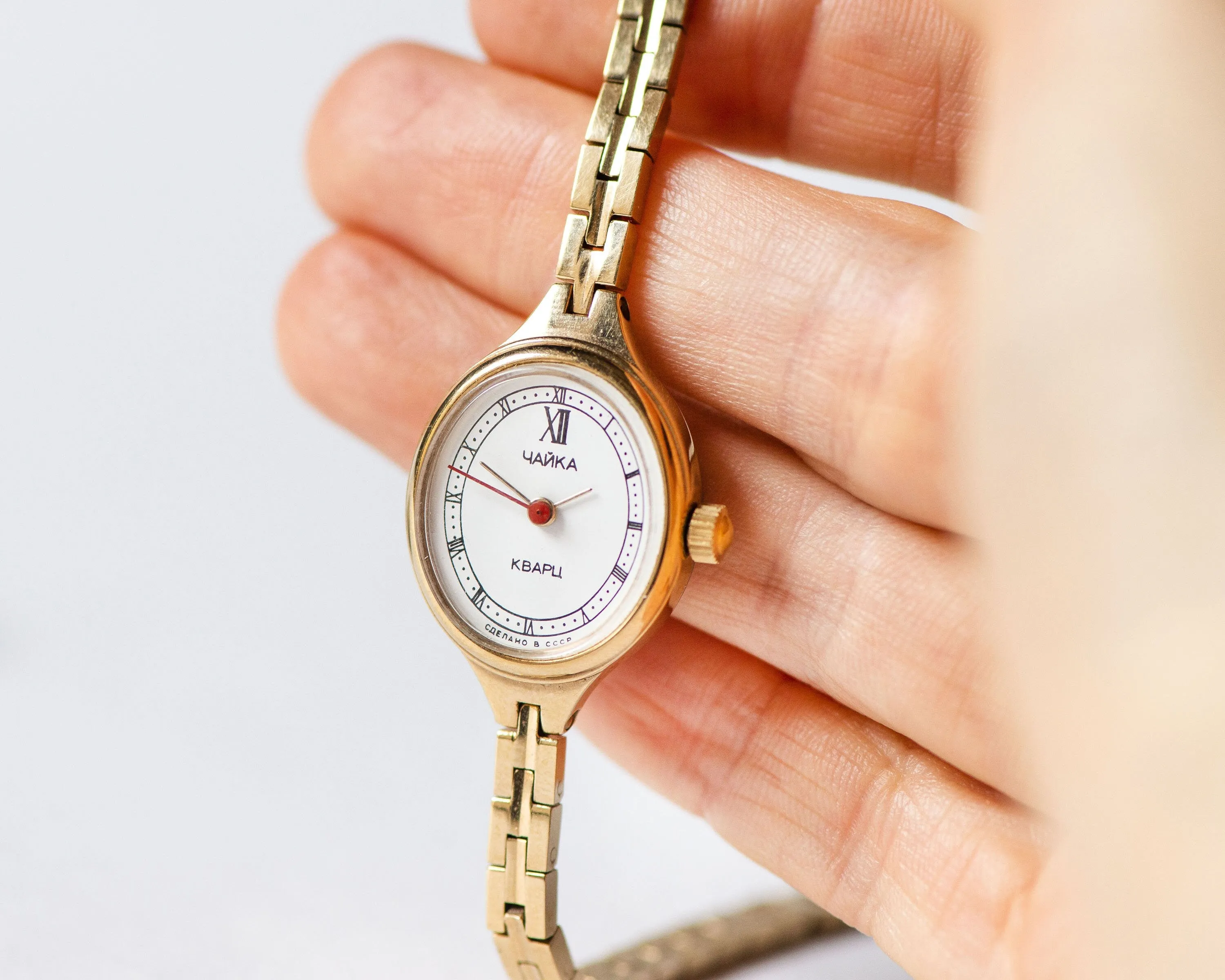 Gold plated cocktail watch for women quartz Seagull, vintage tiny bracelet watch, oval chic lady watch gift, delicate watch Roman numerals
