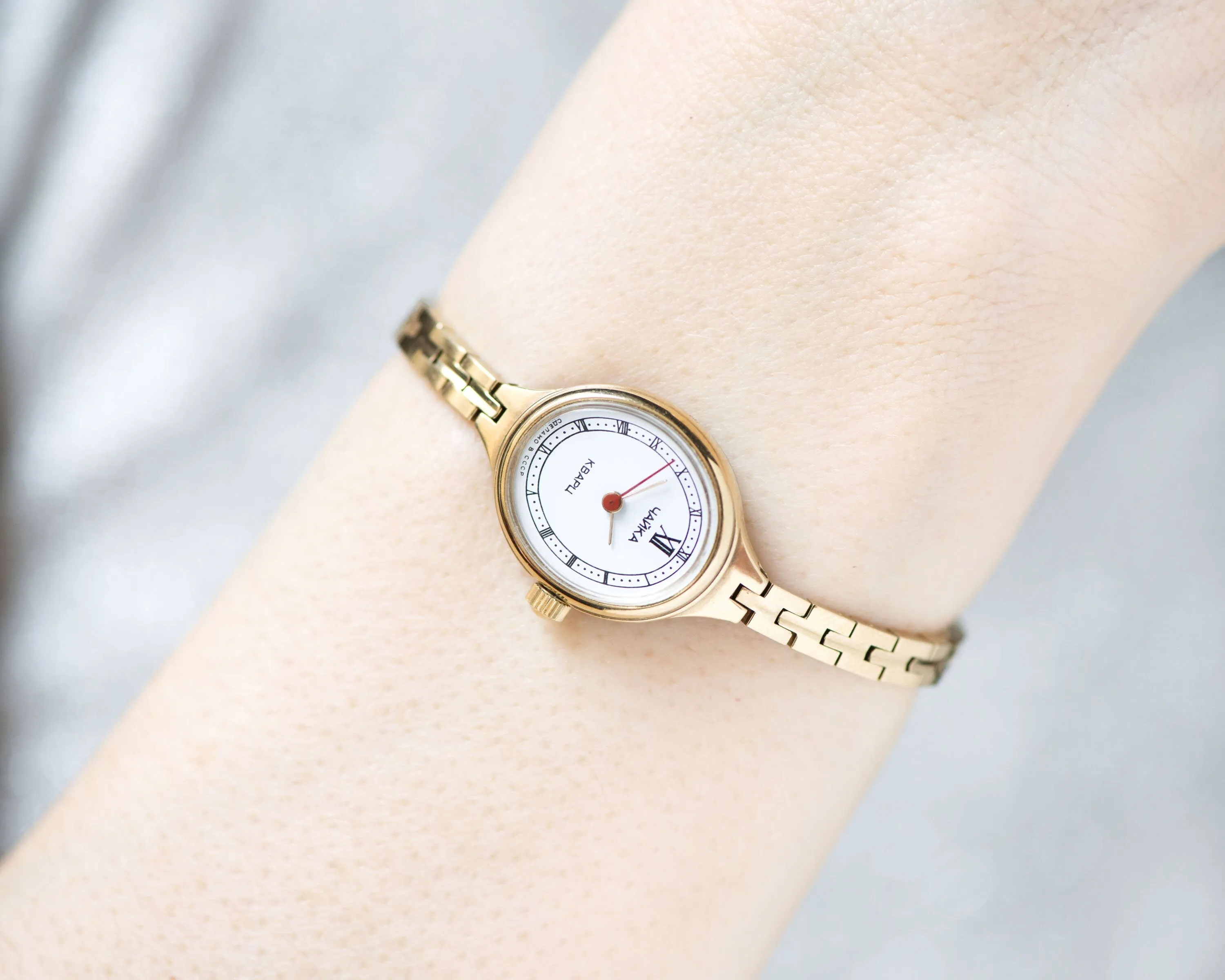 Gold plated cocktail watch for women quartz Seagull, vintage tiny bracelet watch, oval chic lady watch gift, delicate watch Roman numerals