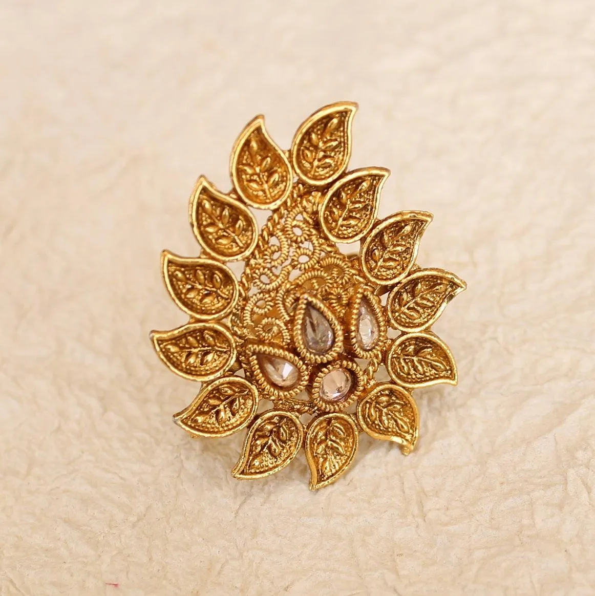 Golden Adjustable Kundan Finger Rings