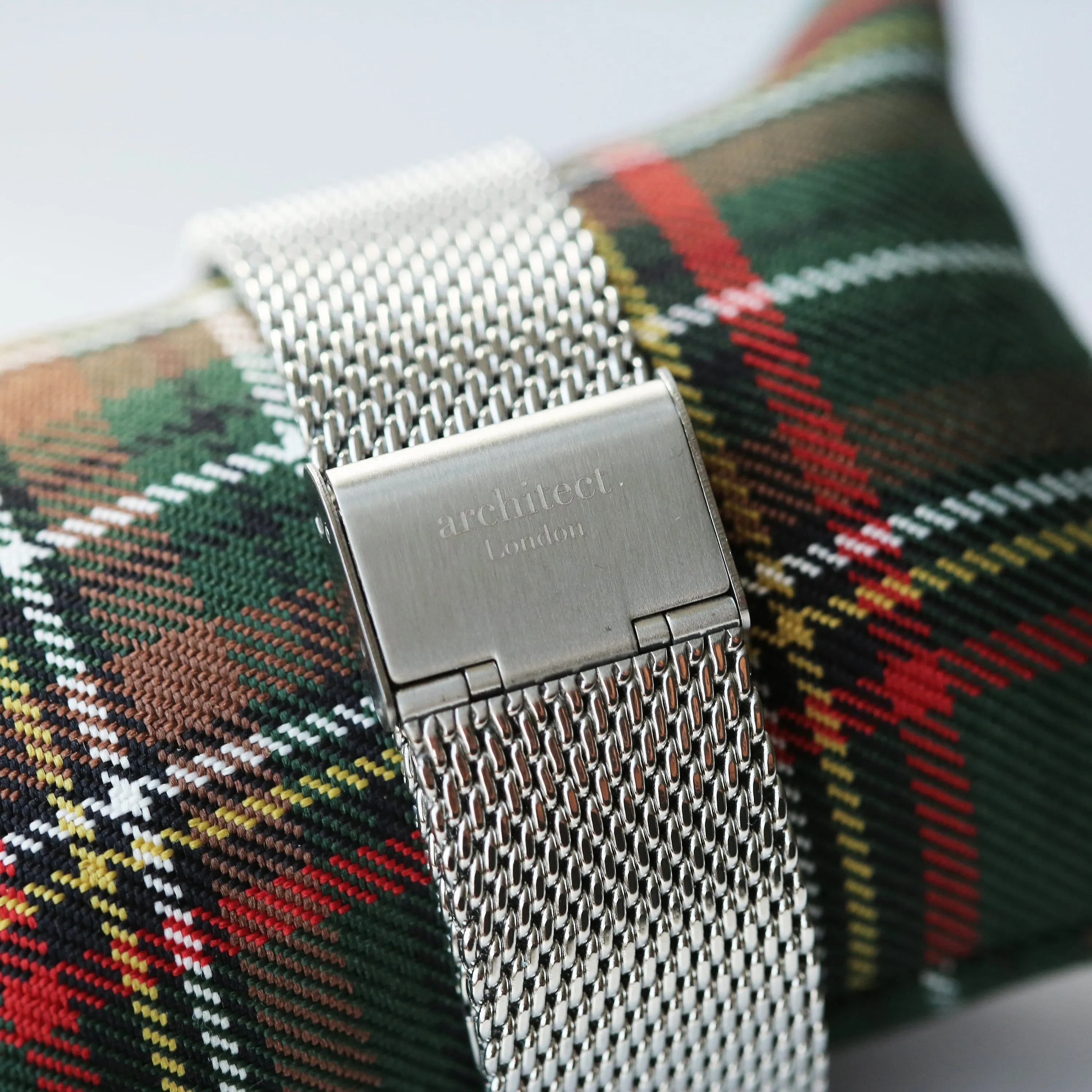 Handwriting Engraving - Men's Minimalist Watch   Steel Silver Mesh