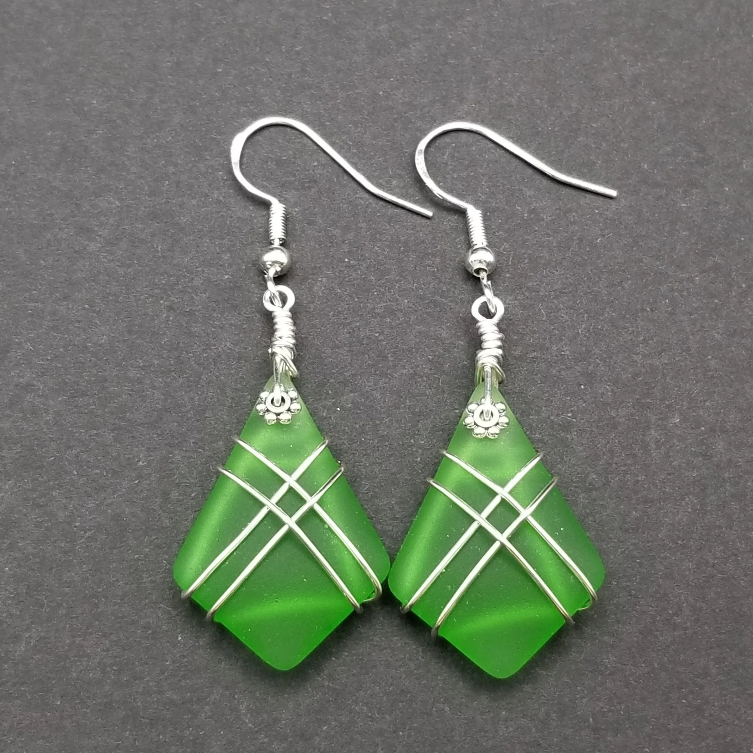 Hawaiian Jewelry Sea Glass Earrings, Wire Cross Emerald Green Earrings, Beach Sea Glass Jewelry Unique Earrings(May Birthstone Jewelry Gift)