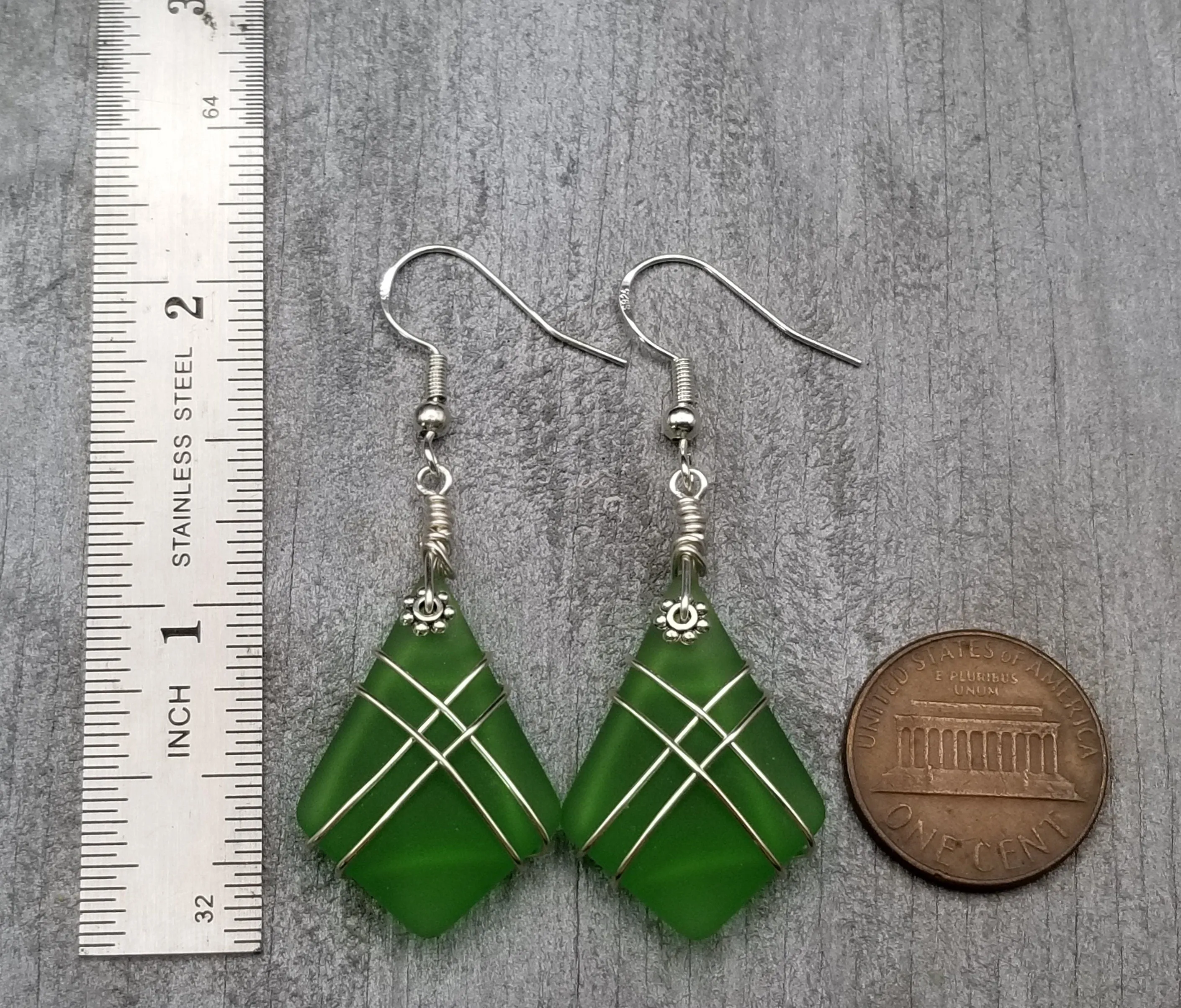 Hawaiian Jewelry Sea Glass Earrings, Wire Cross Emerald Green Earrings, Beach Sea Glass Jewelry Unique Earrings(May Birthstone Jewelry Gift)