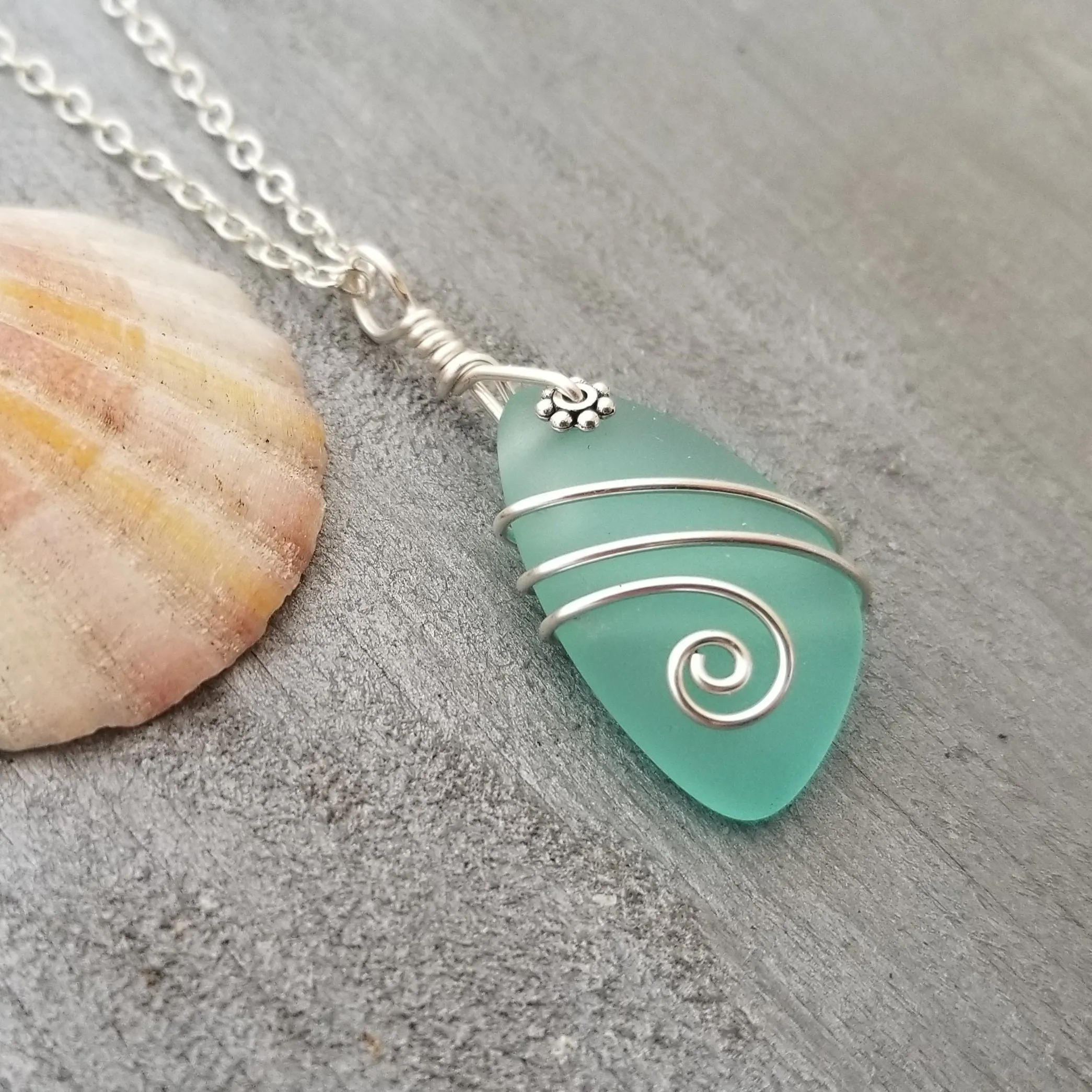 Hawaiian Jewelry Sea Glass Necklace, Wire Aquamarine Necklace, Unique Sea Glass Jewelry Beach Jewelry For Girls (March Birthstone Jewelry)