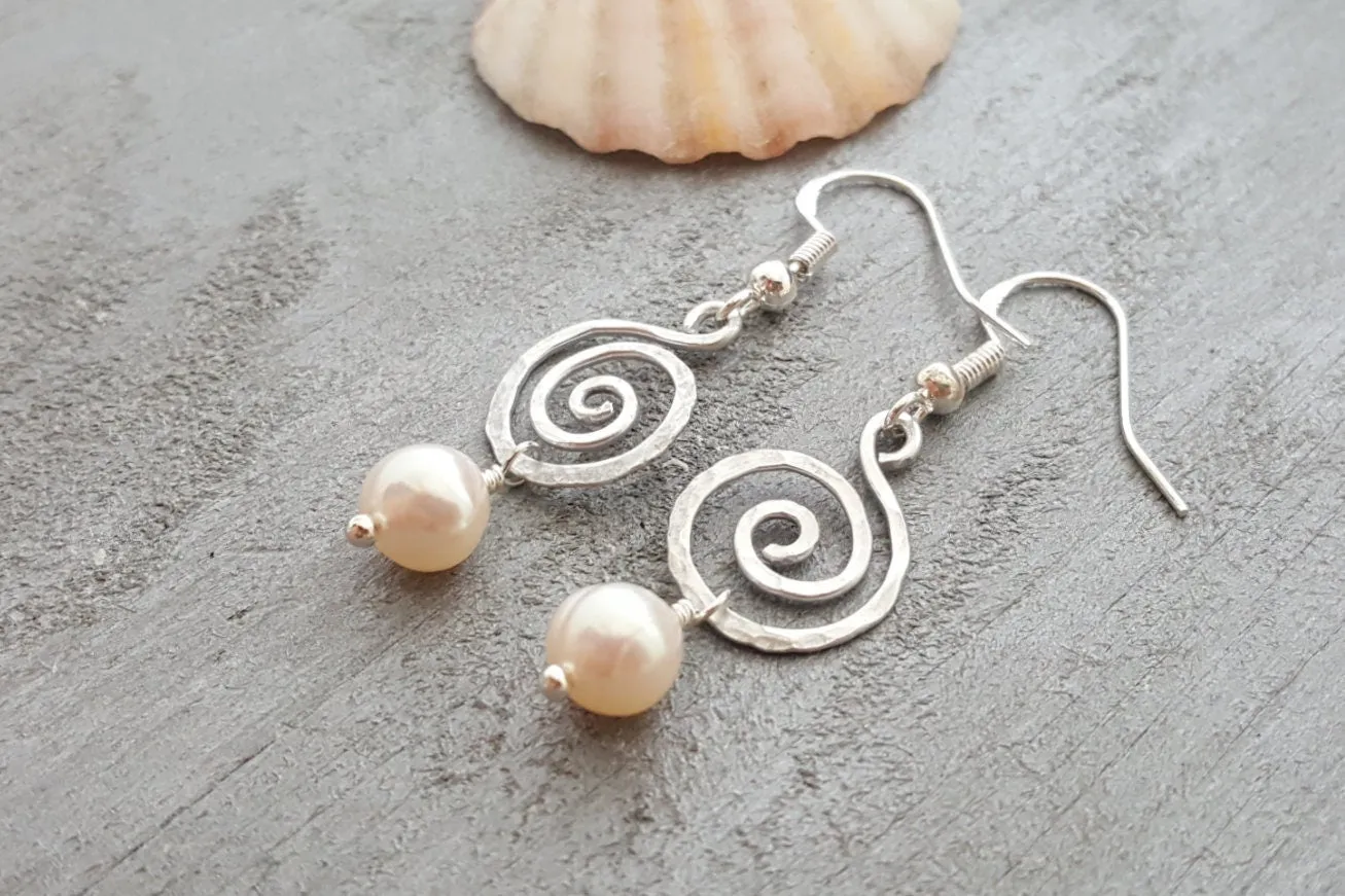 Hawaiian Jewelry Unique Earrings, Hammered Wire Natural Pearl Earrings, Beach Jewelry Birthday Gift For Women (June Birthstone Jewelry)