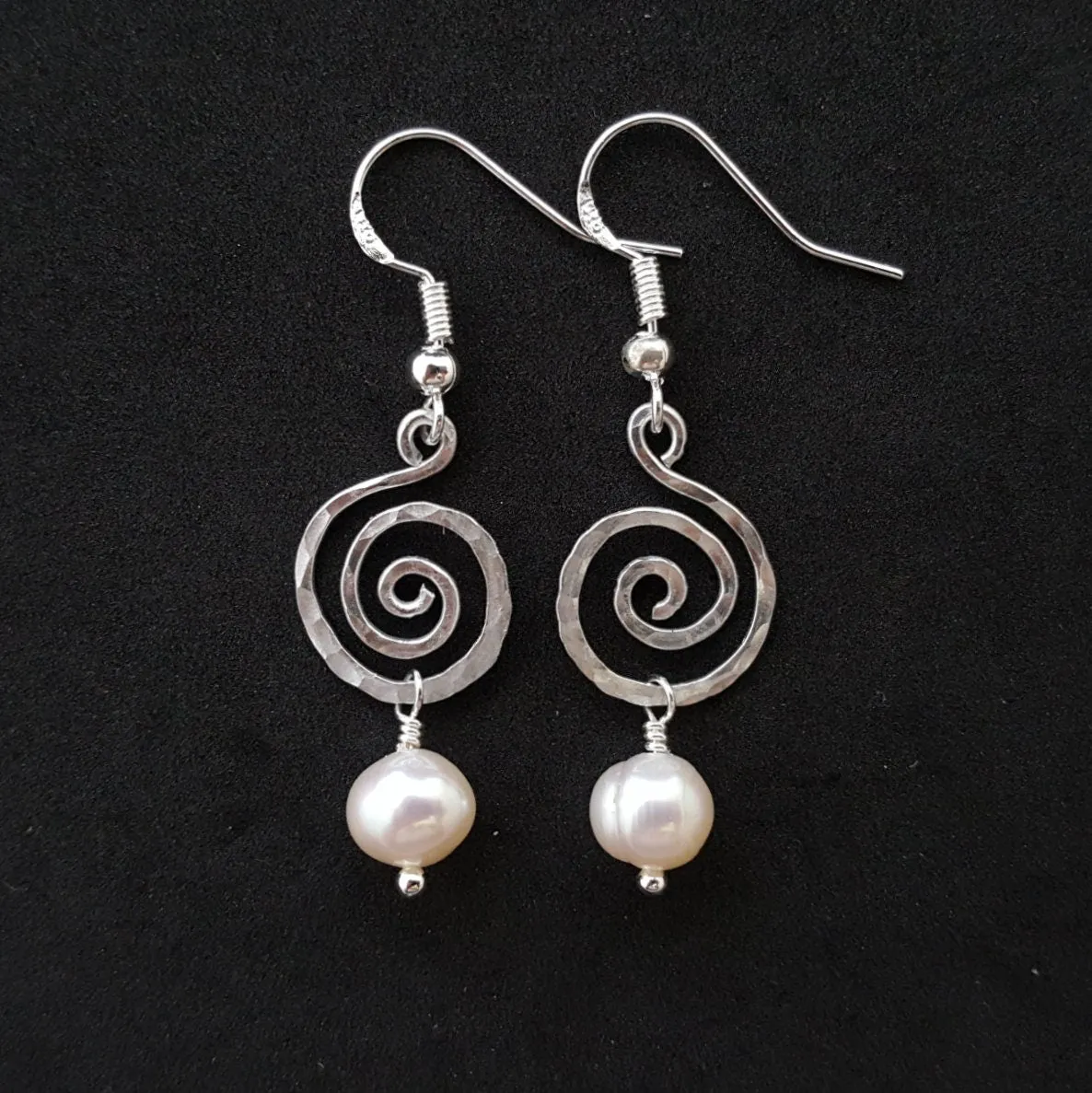 Hawaiian Jewelry Unique Earrings, Hammered Wire Natural Pearl Earrings, Beach Jewelry Birthday Gift For Women (June Birthstone Jewelry)