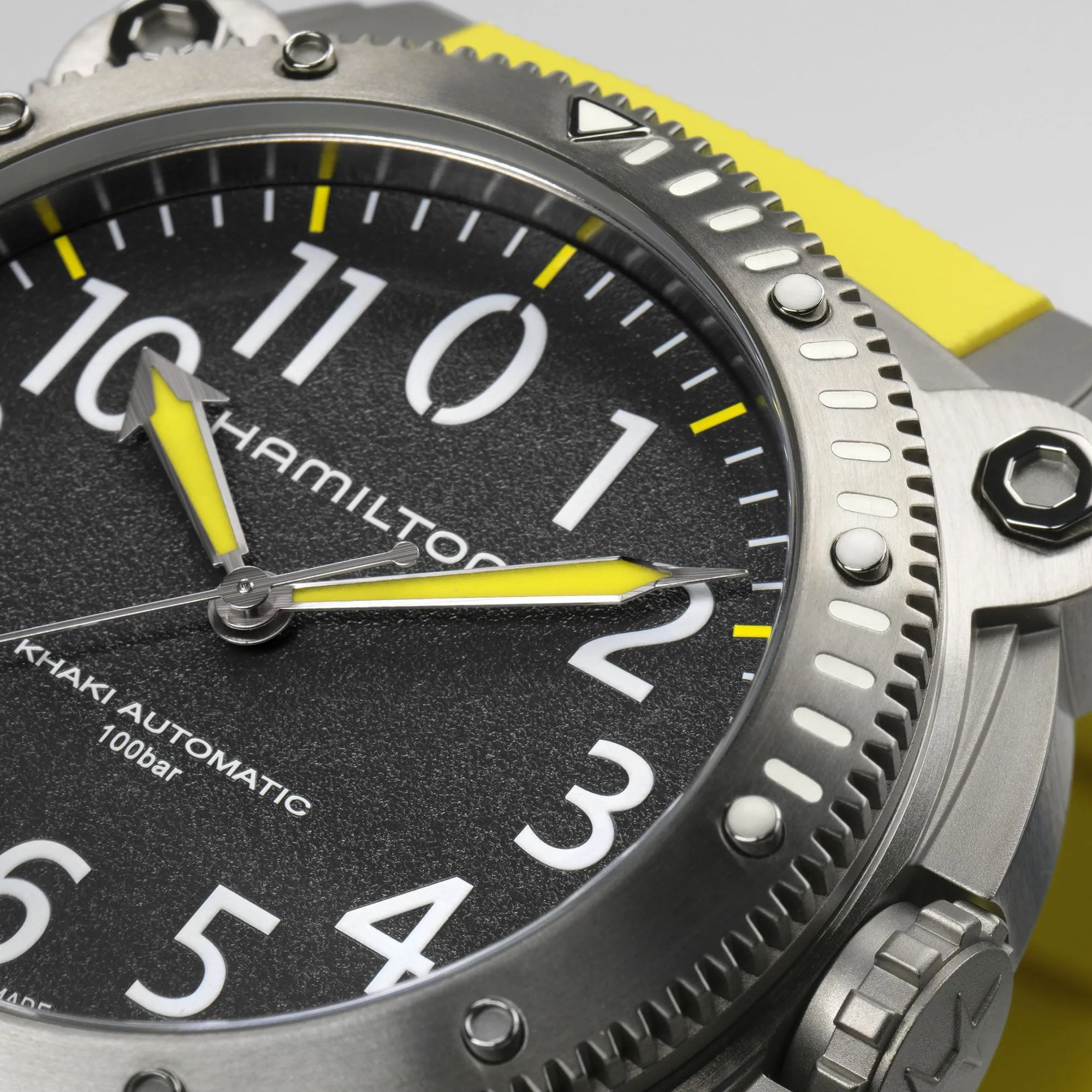 Khaki Navy BeLOWZERO Auto TITANIUM H78535380