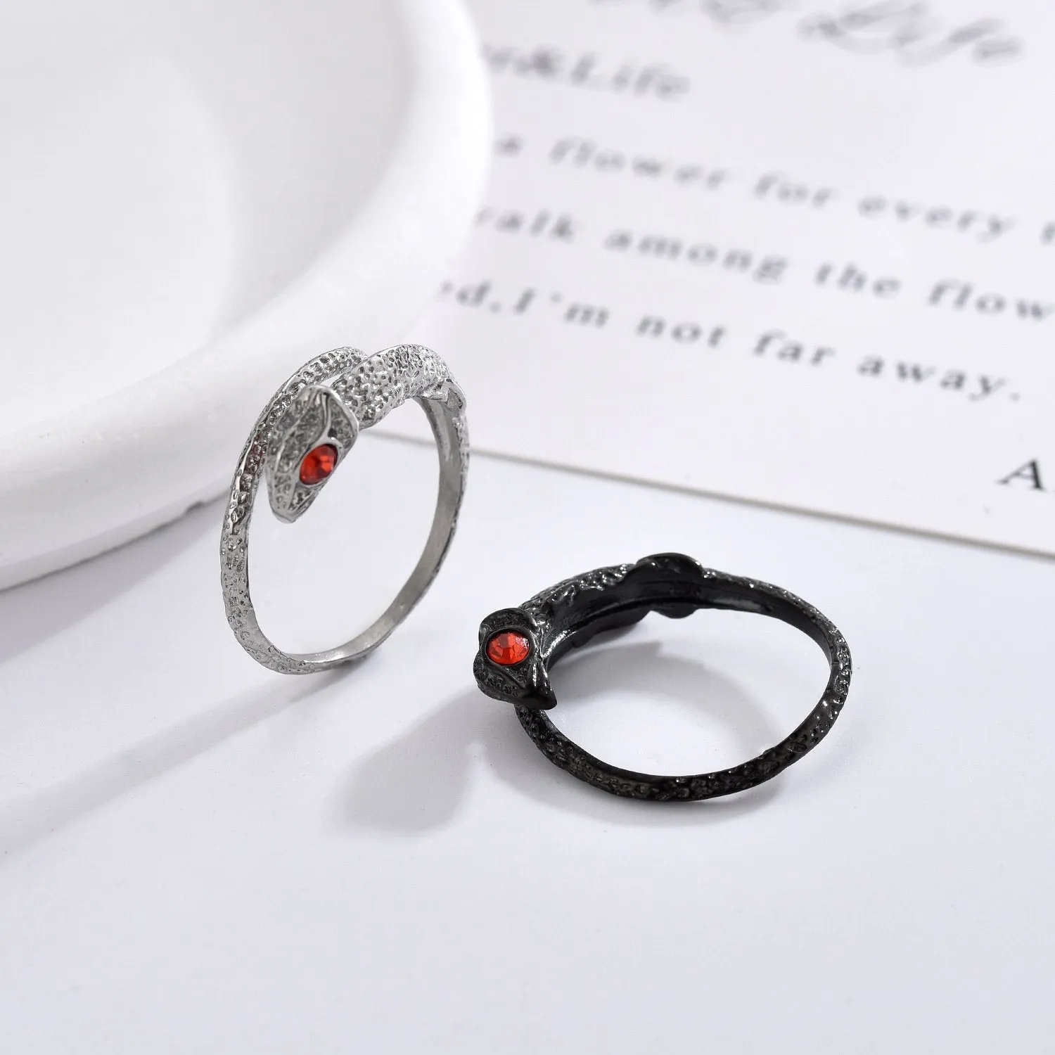 Korean Version Of Titanium Steel Casting Technology Ring Wholesale Opening Female Lizard Shape Cross-border Stainless Steel Jewelry