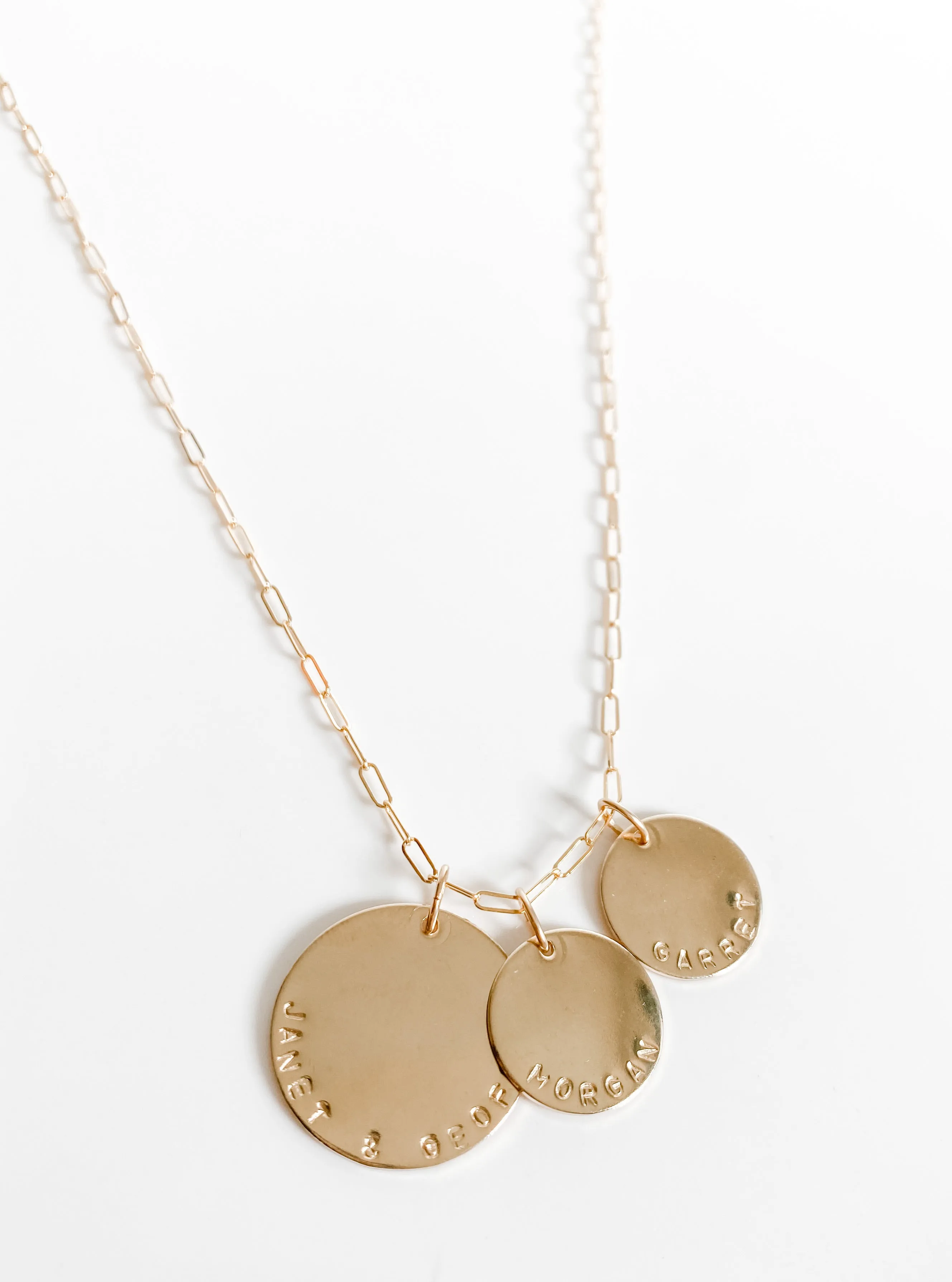 LARGE DISC NECKLACE