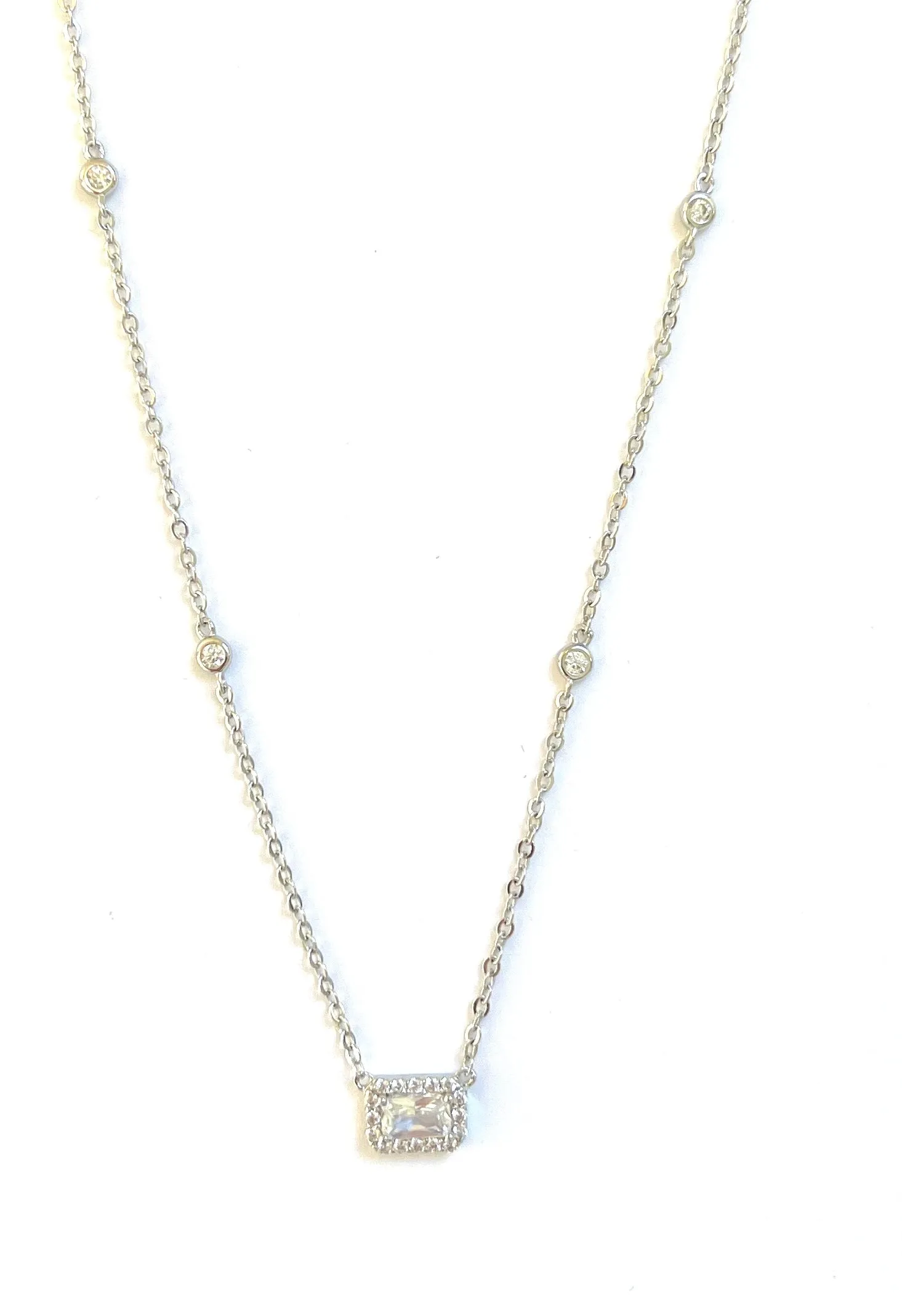 Laura Mini Rectangle Halo Necklace