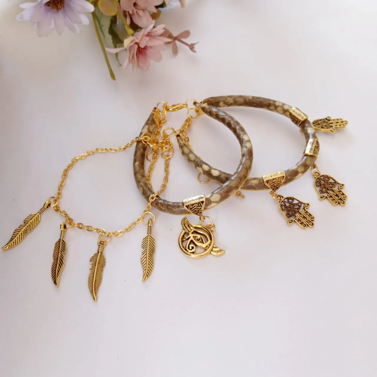 Lora Simple Bracelets