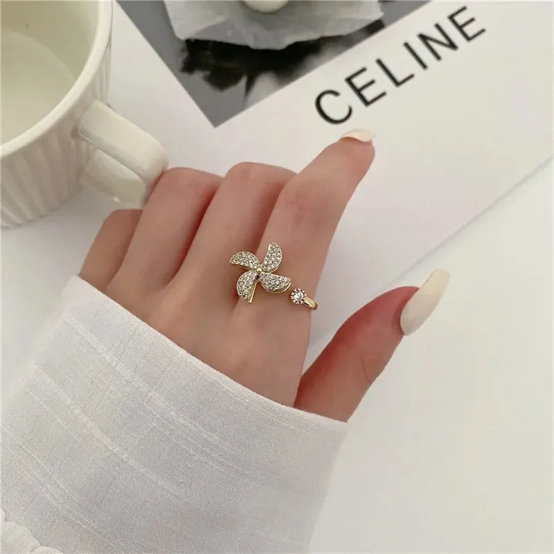 Majorelle Four-leaf Zircon Ring