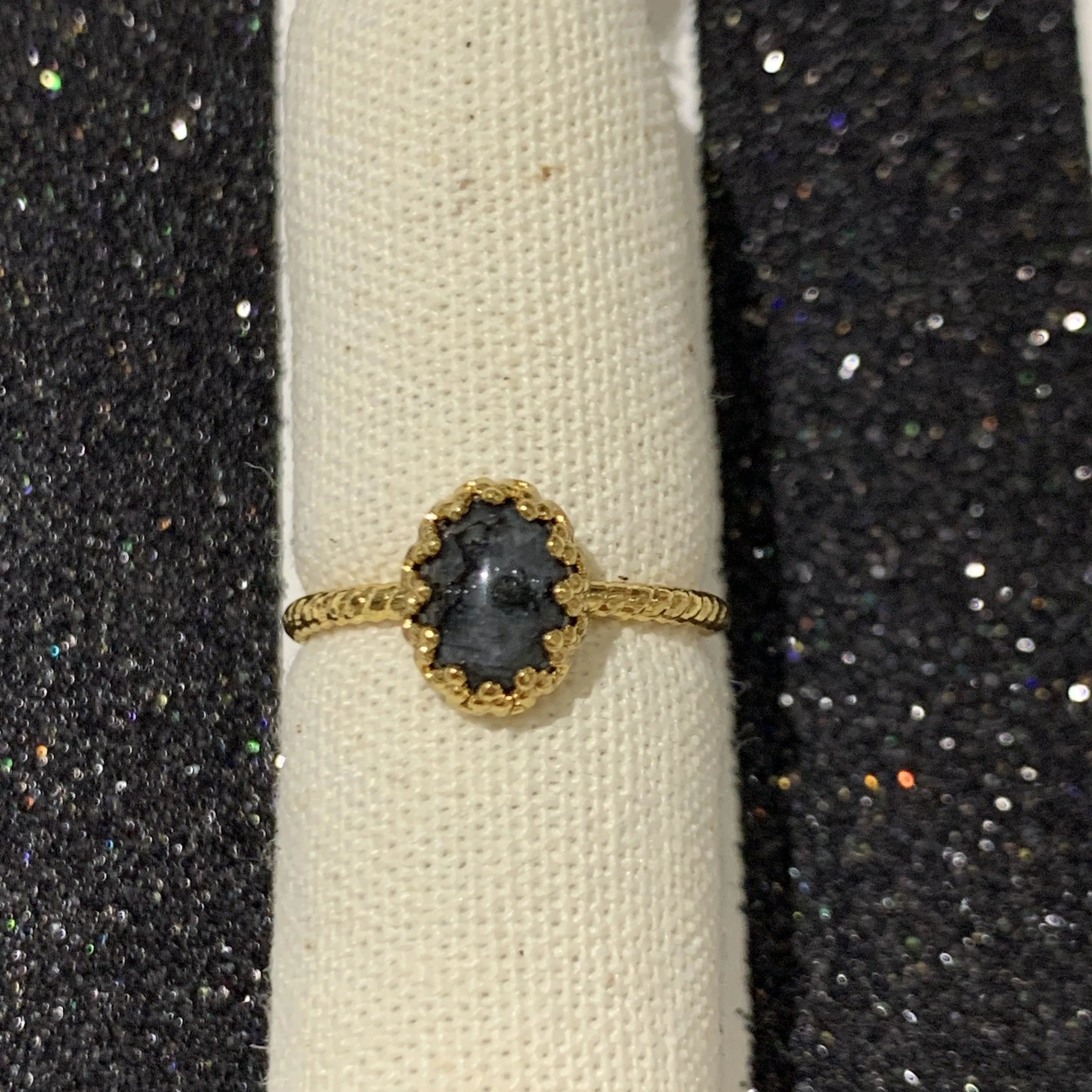 Mini Amanda Ring