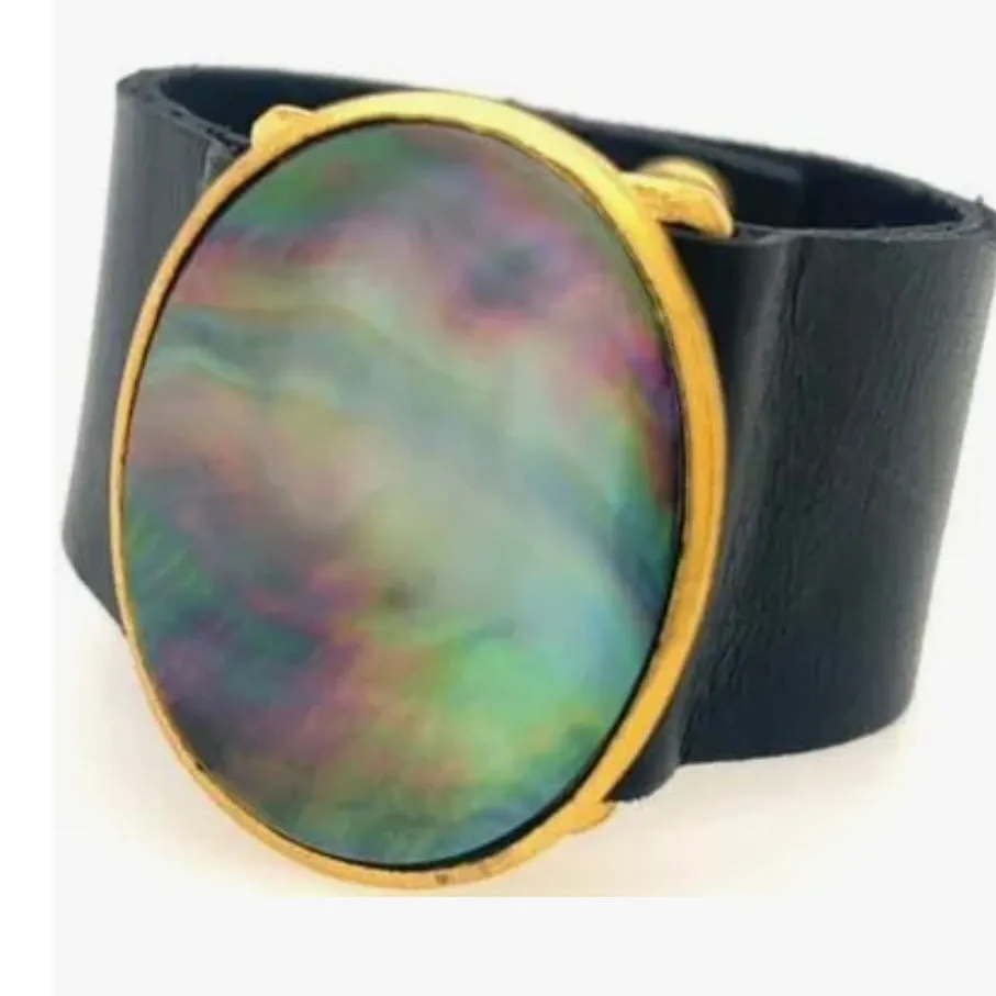 MOP Cabochon Leather Bracelet
