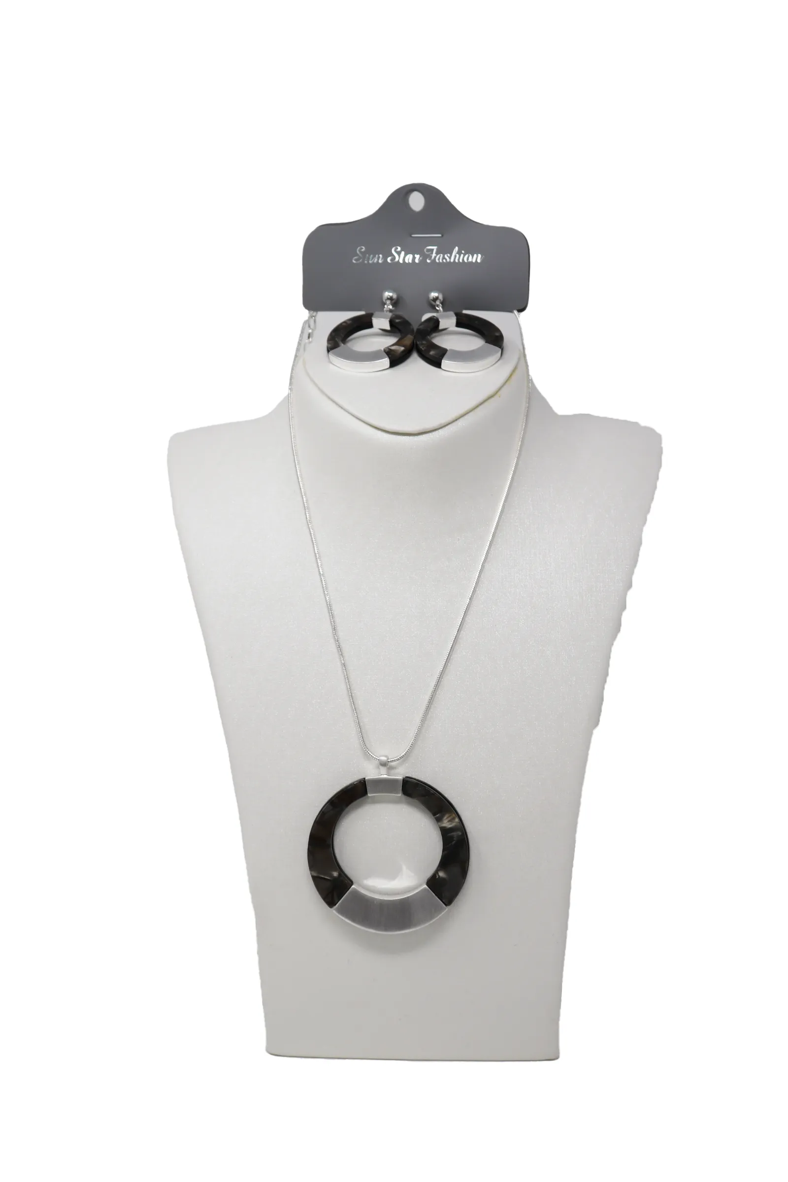 Necklaces with pendant earring set fashion style