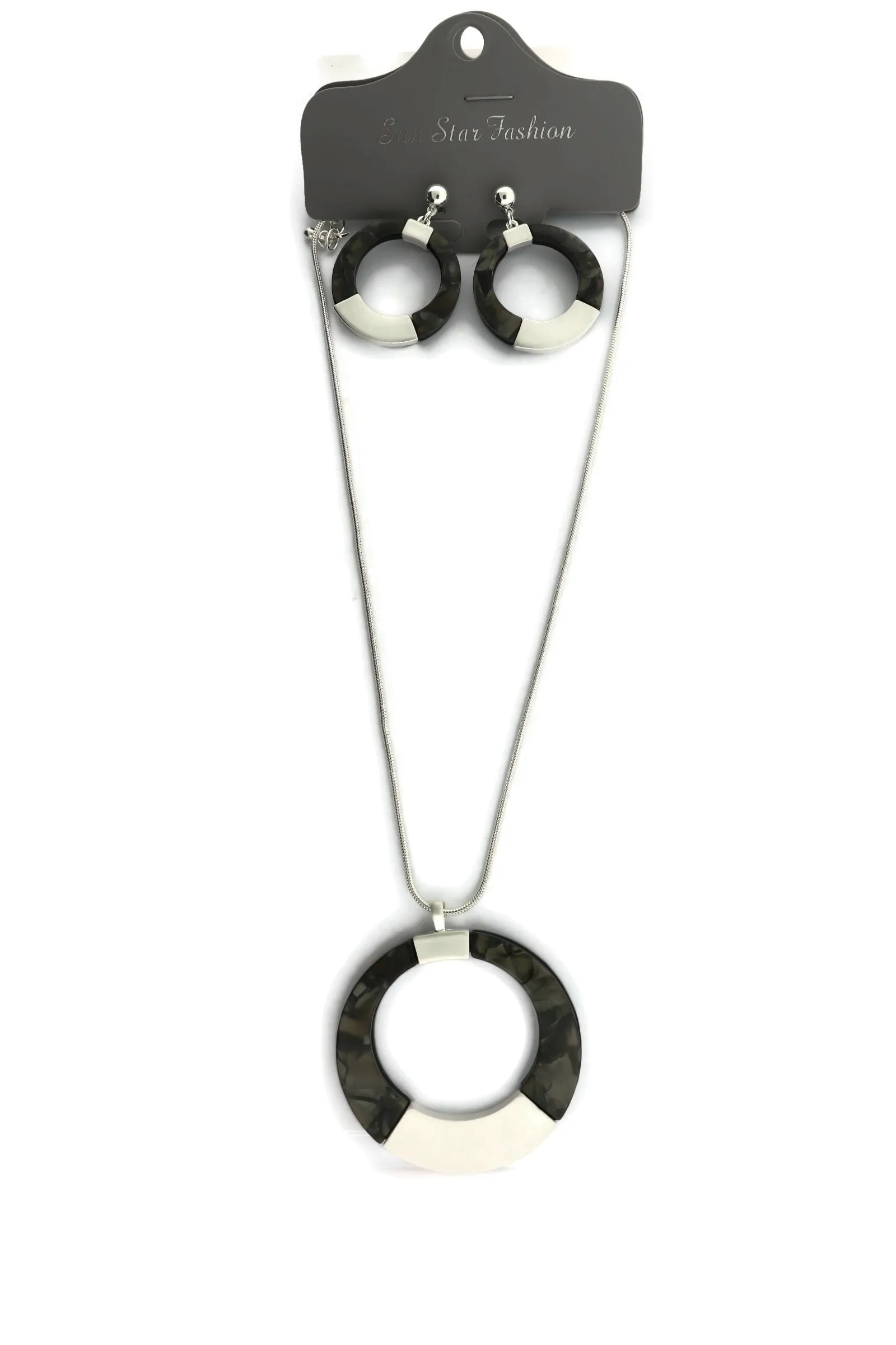 Necklaces with pendant earring set fashion style