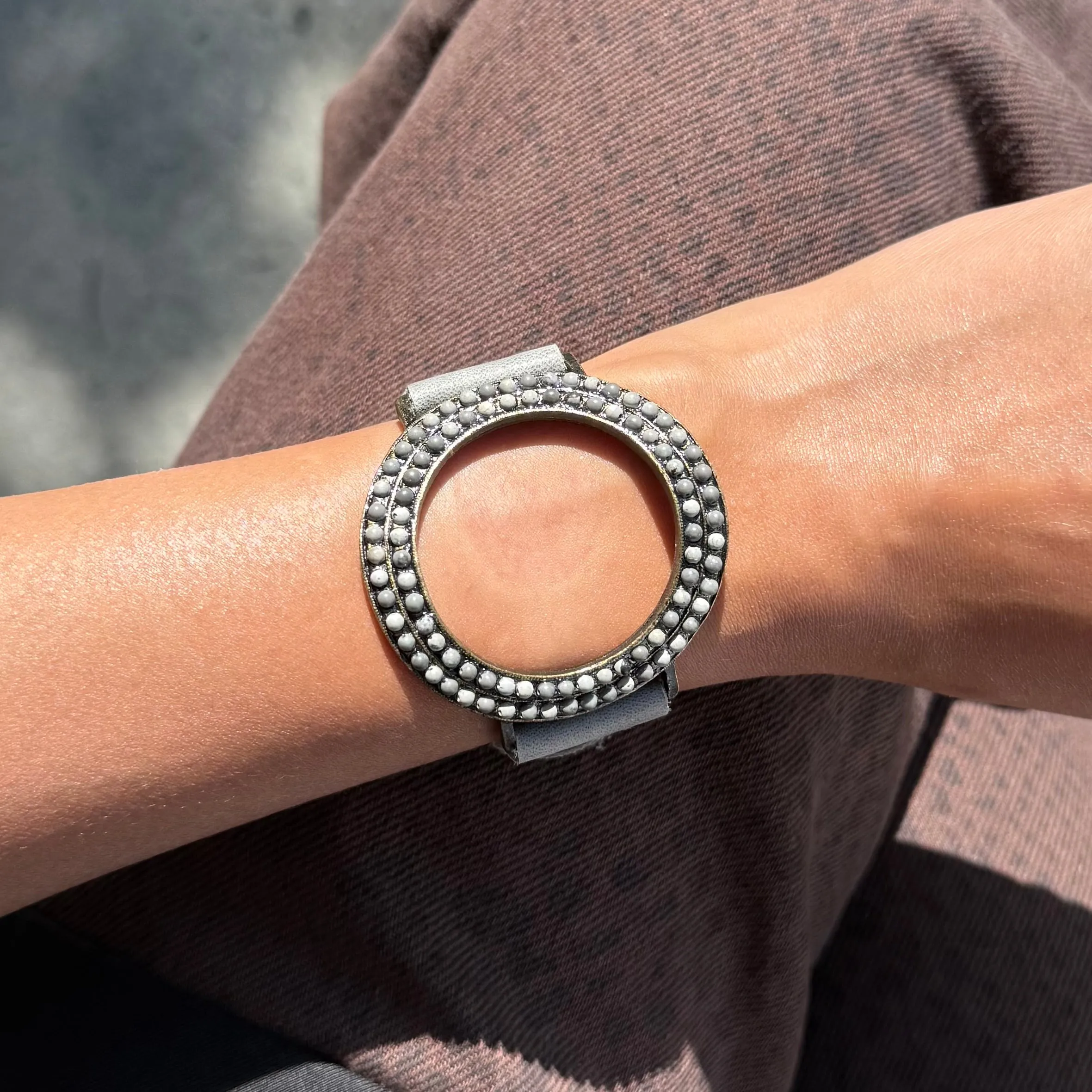 Open Circle Leather Bracelet – Grey Moonstone