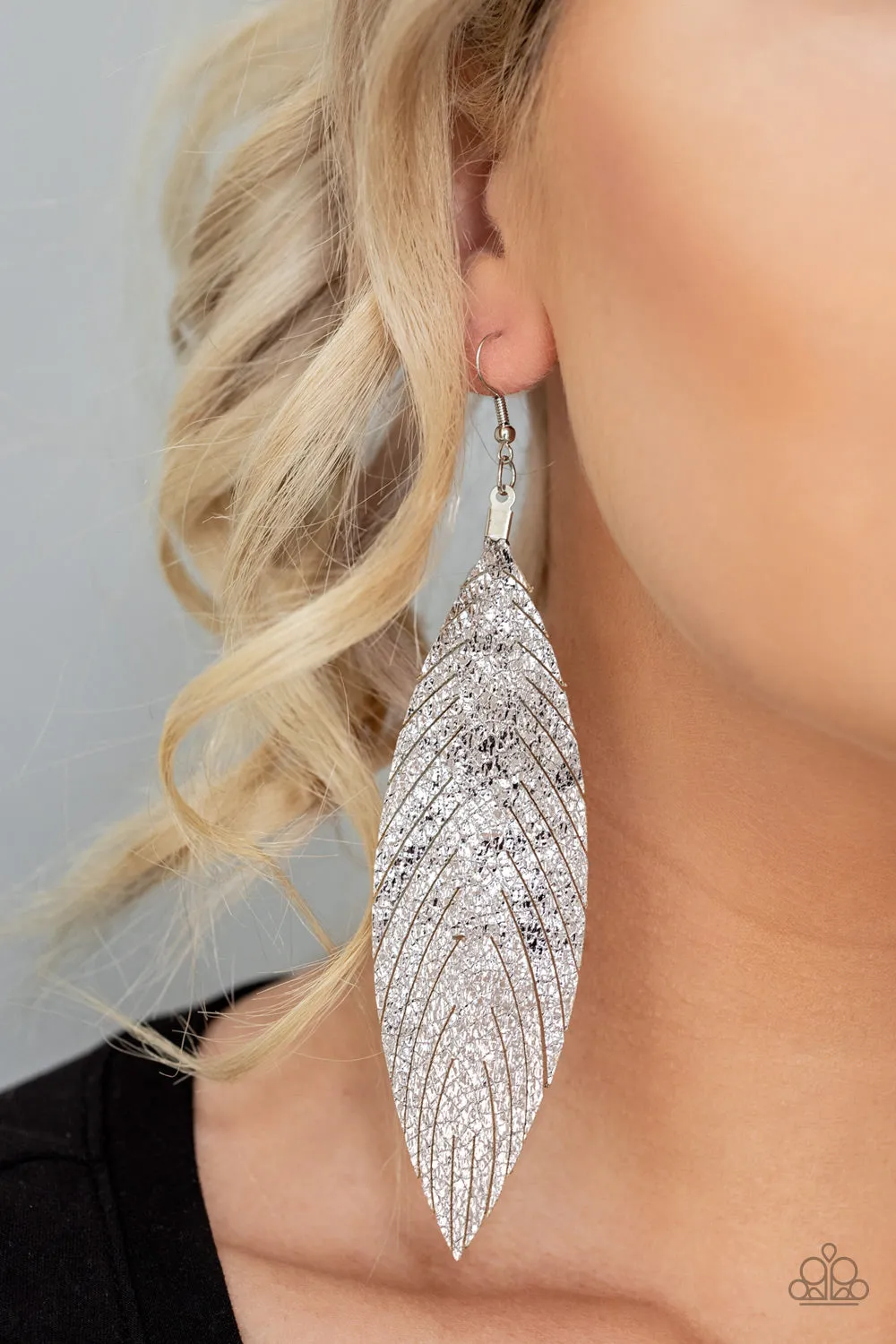 Paparazzi Feather Fantasy
