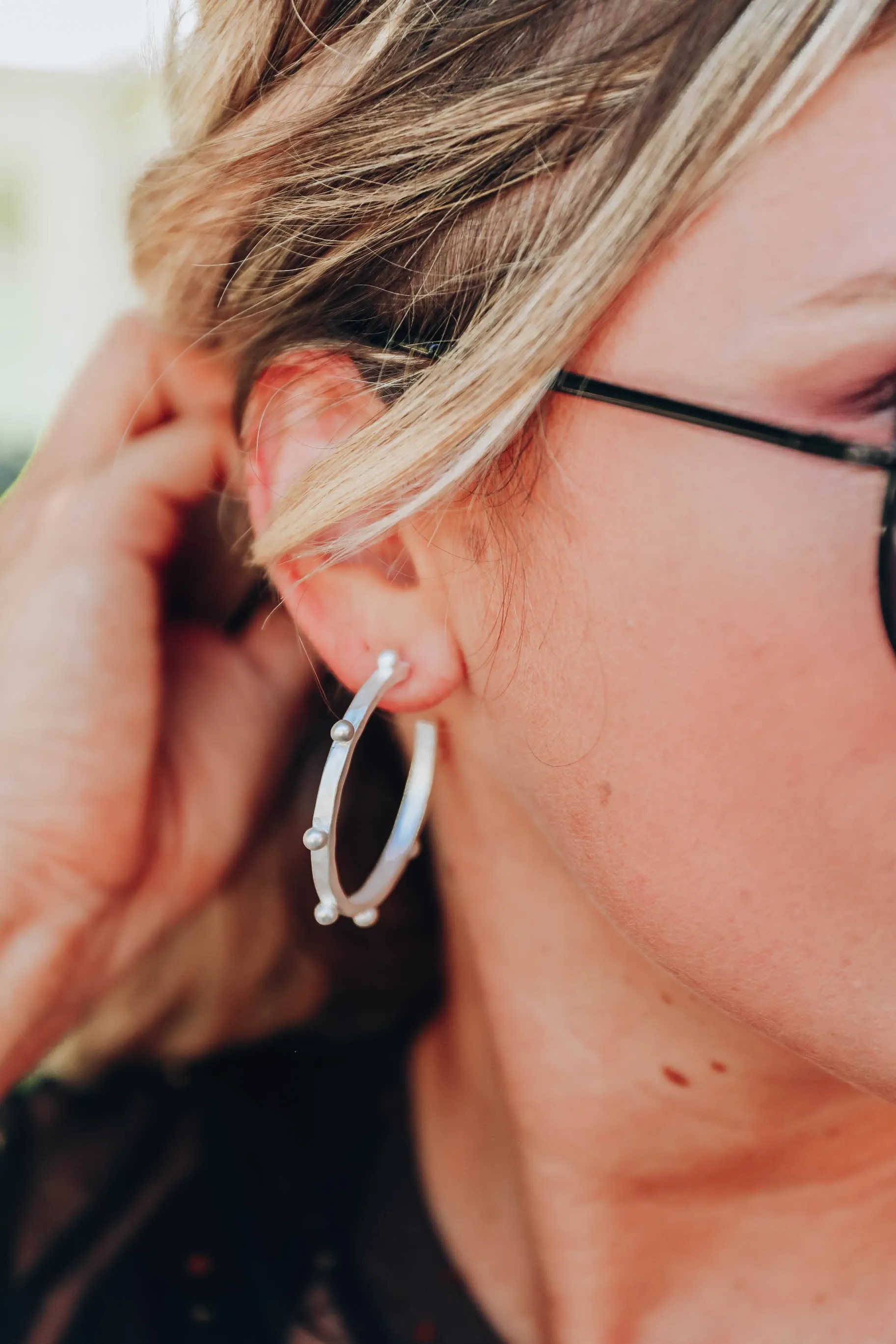 Ramona Hoop Earrings - Matte Silver