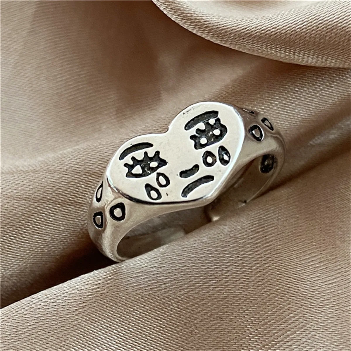 Silver-Plated Crying Heart Open Band Ring