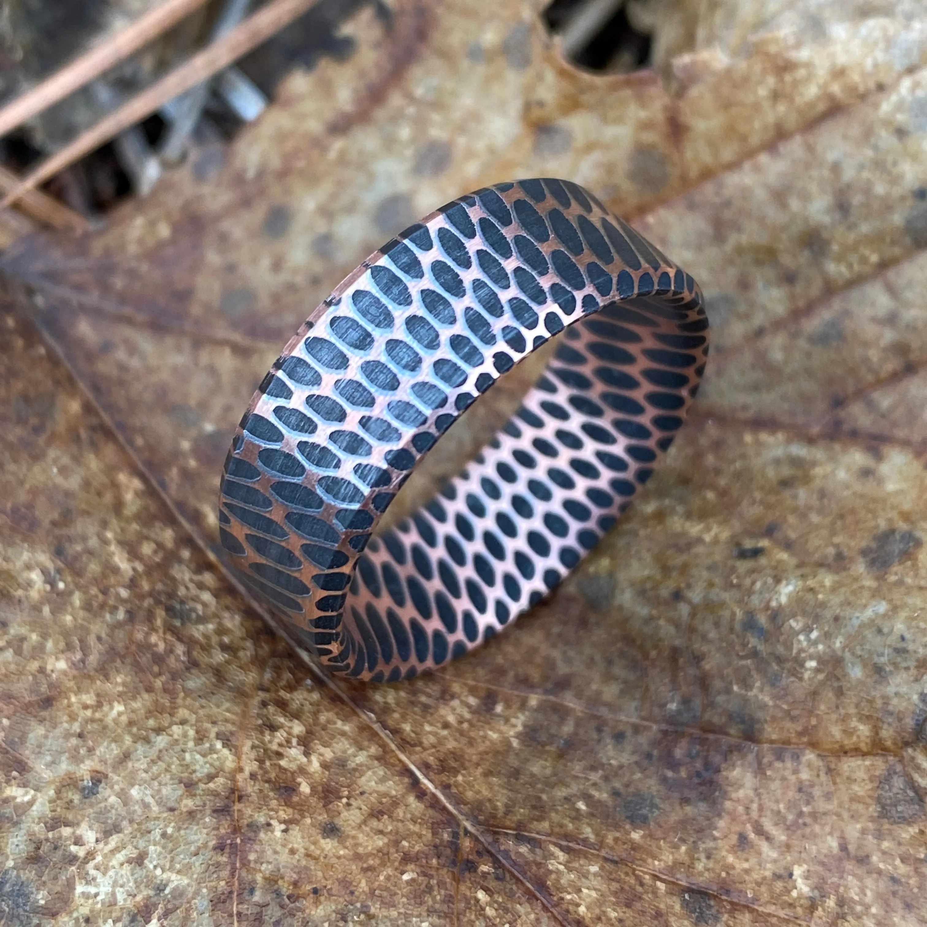 SuperConductor Reversed Etched Flat Ring in 8mm Width