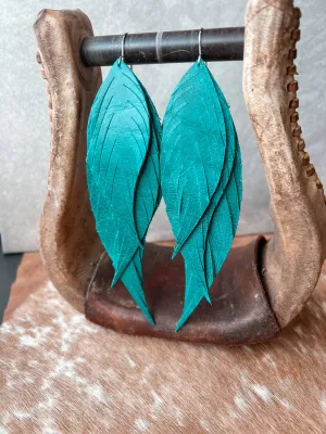 Teal 5' Fringed in Faith Dawson Fringe Feather