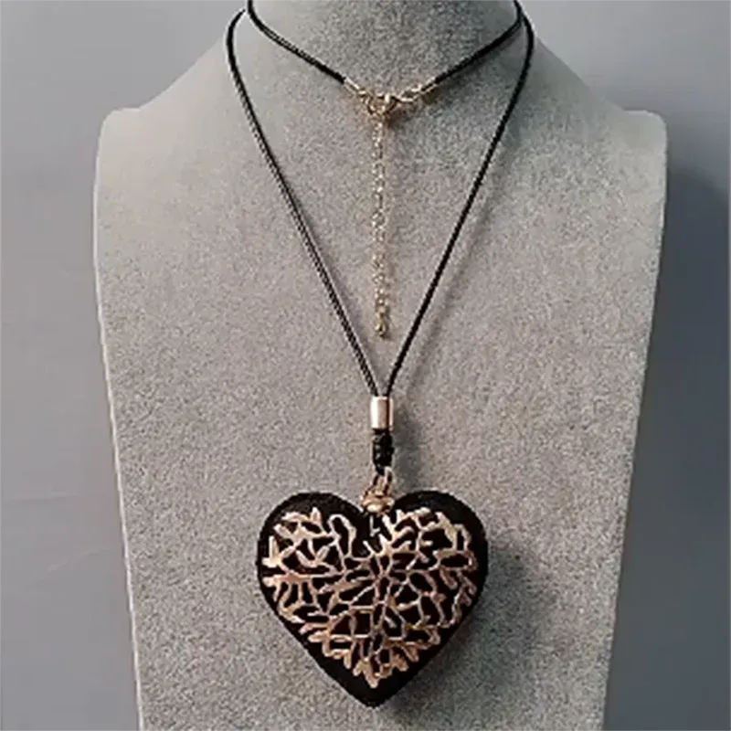 Trending Long Geometric Products Women's Jewelry Neck Chain Necklaces & Pendants