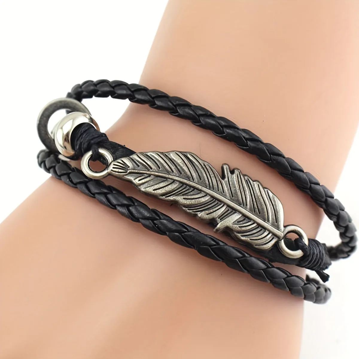 Vintage Leaf Leather Bracelet Adjustable Rope